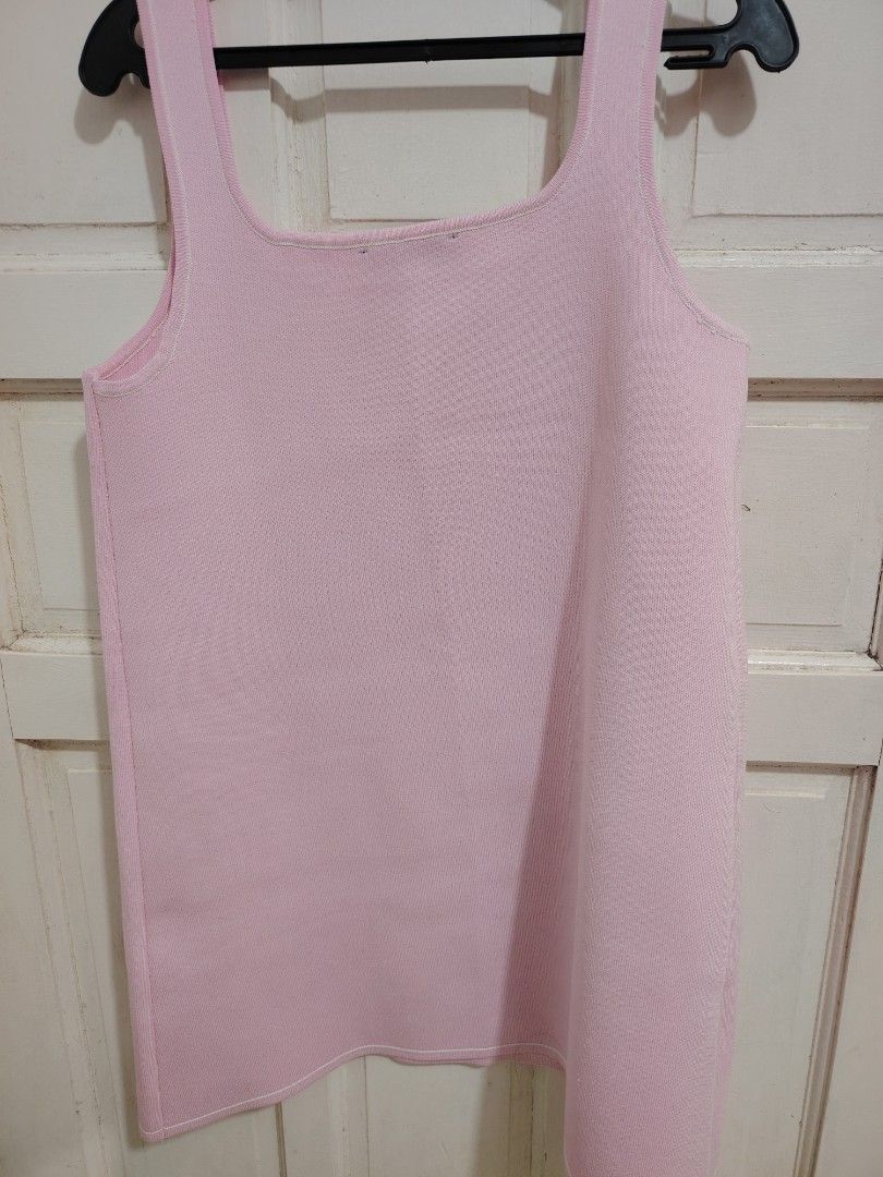 zara knit dress pink (Category: Dresses) located in Batangas. Submitted by glamour_clothing (Listing ID 1471091810, Image 3). Description: small runs big fit to med.