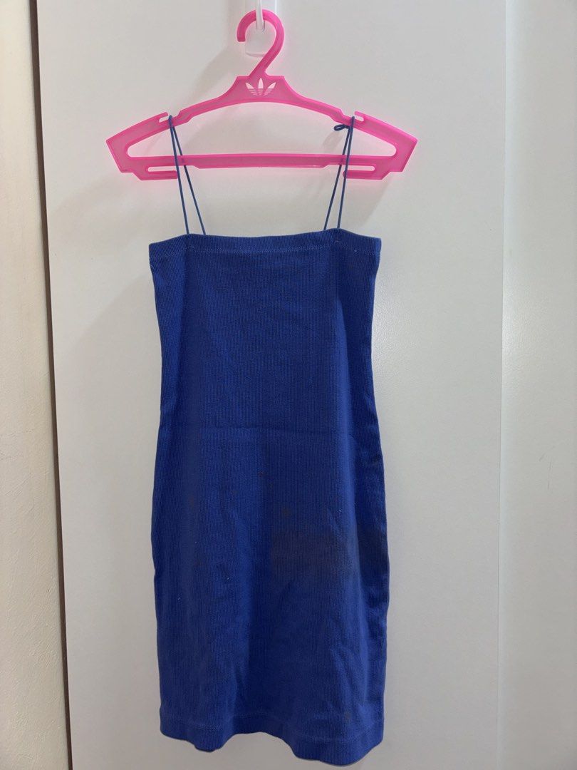 Zara Spaghetti Strap Dress (Category: Dresses) located in Bacoor. Submitted by ynnasdrawer (Listing ID 1471045321, Image 1). Description: - has discoloration - very cute color - they dont sell anymore - xs to s - rfs: decluttering .