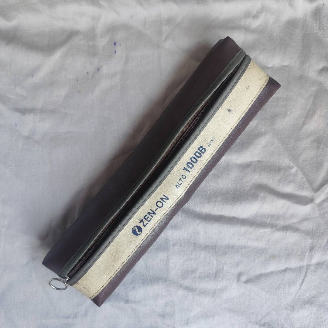 zen-on Alto 1000B (Category: Musical Instruments) located in Cavite. Submitted by goblinwares (Listing ID 1471075534, Image 1). Description: 🧌 GOBLIN WARES | ITEM NO. [C-002] ✨ [Zen-on Alto 1000B Recorder] Found something interesting? This little treasure might be just what you're looking for. 📦 ITEM DETAILS • Brand: [Zen-on] • Era: Unknown • Condition: Like New • Inclusions: -Original Leather Case -Original Finger Chart -Original Flute Cleanin
