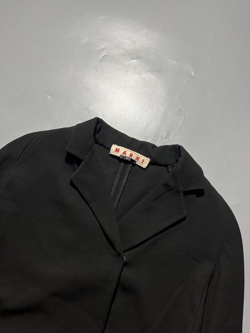 2000s Marni Cropped Blazer Jacket (Category: Coats, Jackets and Outerwear) located in Quezon City. Submitted by metro_junkie.ph (Listing ID 1465715561, Image 3). Description: 2000s Marni Cropped Blazer Jacket Early 2000s Marni Tailored Cropped Jacket through Joyce Boutique Size 40 on Tag (24.5 x 21) Likenew Condition No any Flaw/Issue(s) All Detail Posted 1880 + SF (or best offer).