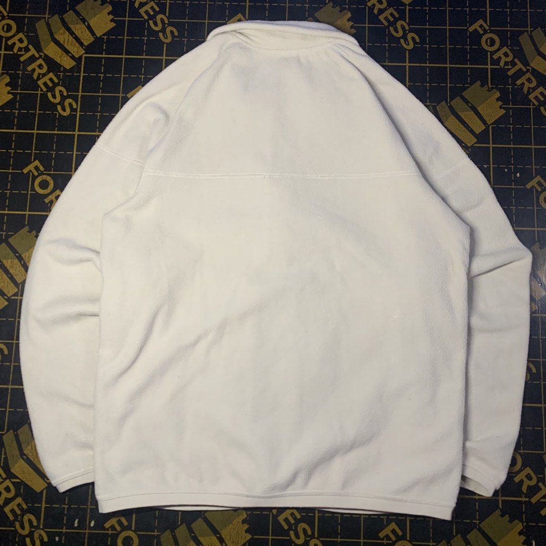 2000’s Nike Fleece (Category: Coats, Jackets and Outerwear) located in Manila. Submitted by vanmeds (Listing ID 1465717507, Image 3). Description: 2000’s Nike Fleece (Cream & Matcha) large on tag good condition 21.5 width 27.5 length 📍Manila.