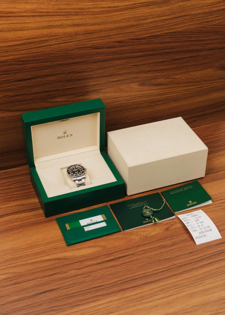 2020 Rolex Submariner w/ Box and Papers (with PPF) (Category: Men's Watches) located in Manila. Submitted by windsorfinery (Listing ID 1465614420, Image 2). Description: Rolex Submariner 114060 2020 Automatic 40mm Stainless steel (with PPF) Sapphire Rolex bracelet Box: Yes Papers: Yes Others: Rolex booklets, hang tag, and timegrapher receipt. 1-Year Mechanical Warranty by Windsor Finery Co. Cash Price: ₱678,000 ✔️ Layaway accepted ✔️ Credit cards
