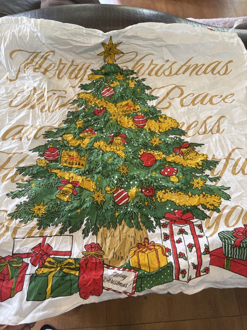 26”x26” wall decor (Category: Wall Decor) located in Dipolog. Submitted by playmatesfriend.ph (Listing ID 1465665440, Image 3). Description: .