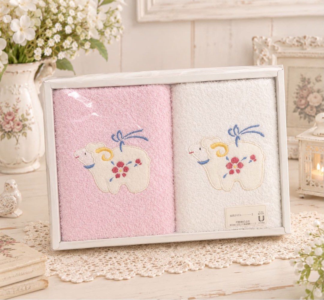 2 face towels (Category: Bedding & Towels) located in Dipolog. Submitted by playmatesfriend.ph (Listing ID 1465676255, Image 1). Description: .