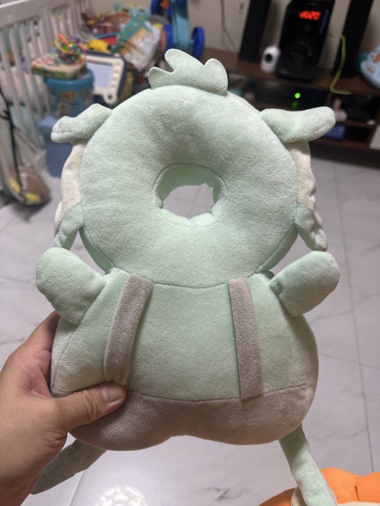 2 pc of Baby Head Protector Backpack Pillows (Category: Infant Playtime) located in Quezon City. Submitted by shangdelier158 (Listing ID 1465751087, Image 2). Description: Well Used. Decluttering.