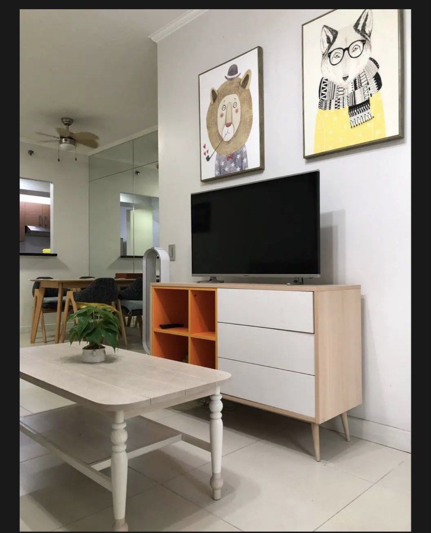 2BR Two Serendra BGC Red Oak for sale (Category: Apartments & Condos) located in Manila. Submitted by rmvlistings (Listing ID 1465717860, Image 1). Description: Projet：Two Serendra Tower：Red Oak City：BGC Unit Type：2BR 2Bathroom 1Maidroom Floor：3th Unit NO.：308 Size：92 Balcony：1 Developer：Ayala Premier Price：22M Facing：Amenities Title：Clean Title .