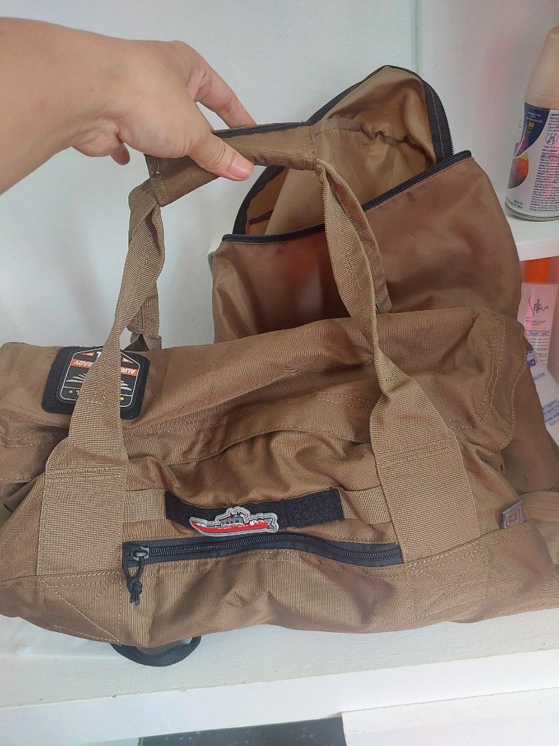 511 tactical bag (Category: Sling Bags) located in Manila. Submitted by kristinera72772 (Listing ID 1465592035, Image 2). Description: tactical duffle bag 511.