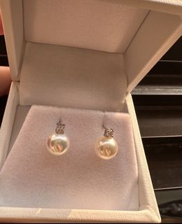 (Category: ) located in . Submitted by happymummylll (Listing ID 1465678177, Image 1). Description: .