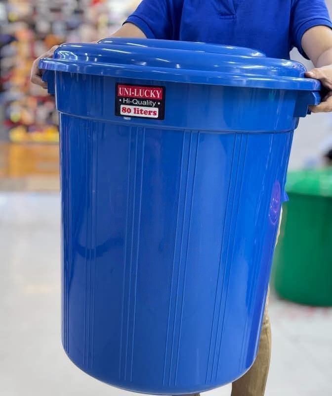 80L Uni-Lucky Water Drum Container (Category: Storage Boxes & Baskets) located in Manila. Submitted by onlineshoppersph (Listing ID 1465628507, Image 2). Description: Pick Up: 999 mall phase 2 Pwede CASH ON DELIVER via LALAMOVE (shoulder nyo FEE lalamove) Resellers are welcome PM for inquiries #fypシ #fypchallenge #fypviralシ #highlight #highlightseveryone #gamitsakusina #GAMITSABAHAY #DivisoriaItems.