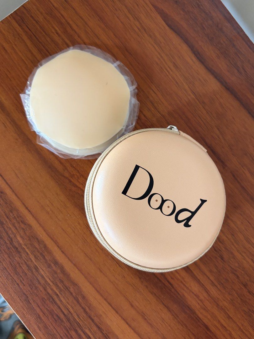 8CM Dood Nipple Covers with Storage Case (Category: Undergarments & Loungewear) located in Makati City. Submitted by dmazing (Listing ID 1465625316, Image 1). Description: Never used, they gave me a wrong size :( .