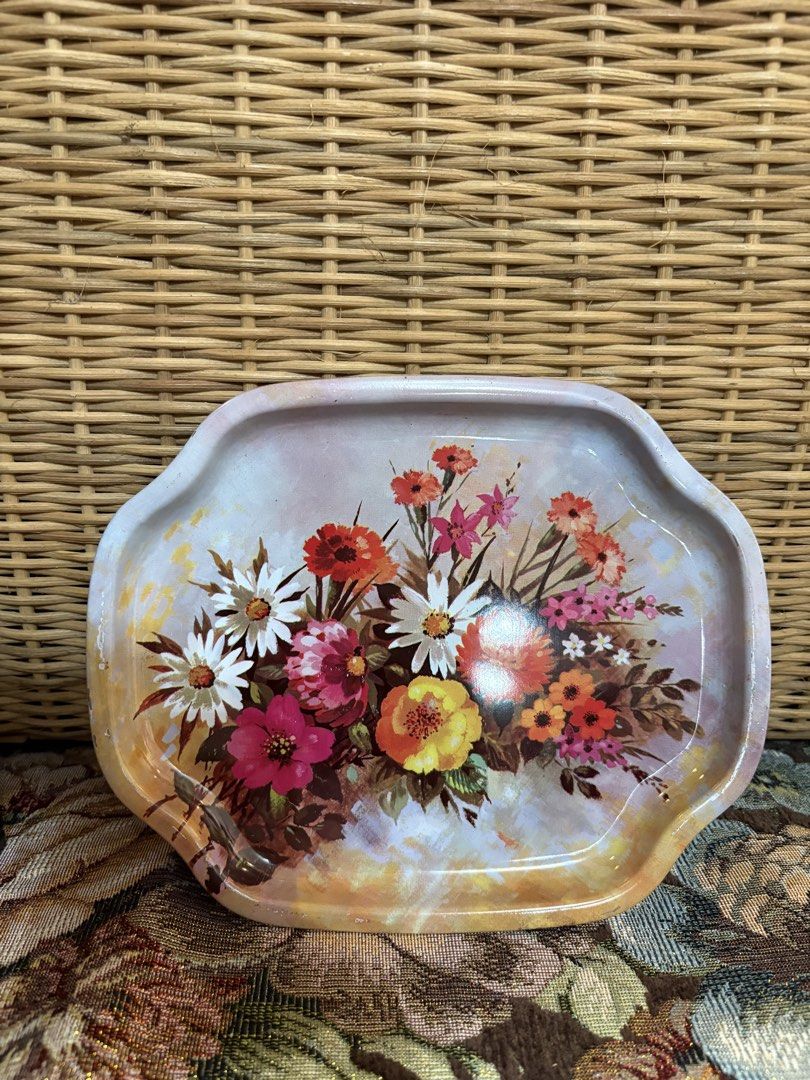 8”x6” tin tray (Category: Other Home Decor) located in Dipolog. Submitted by playmatesfriend.ph (Listing ID 1465678291, Image 1). Description: .