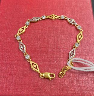 (Category: ) located in . Submitted by pristinecollections (Listing ID 1465583408, Image 1). Description: .
