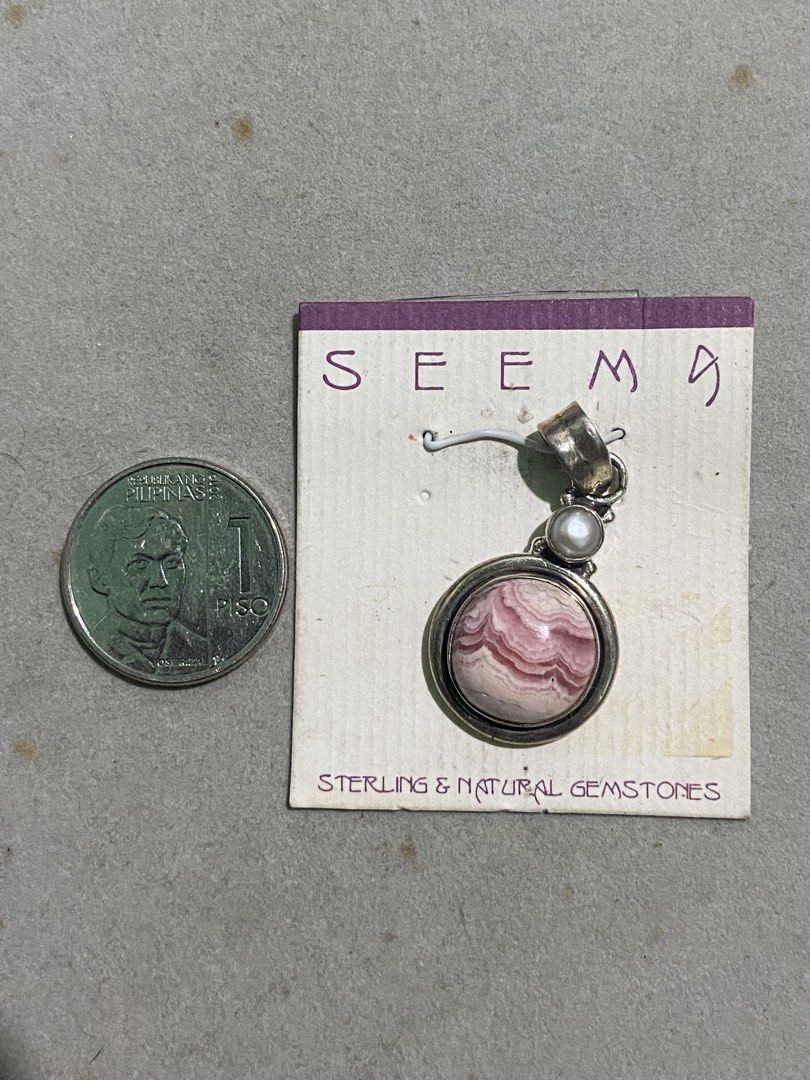 925 Sterling Silver Pendant with natural gemstone (Category: Necklaces) located in Binan City. Submitted by retroz_collections (Listing ID 1465751773, Image 1). Description: .