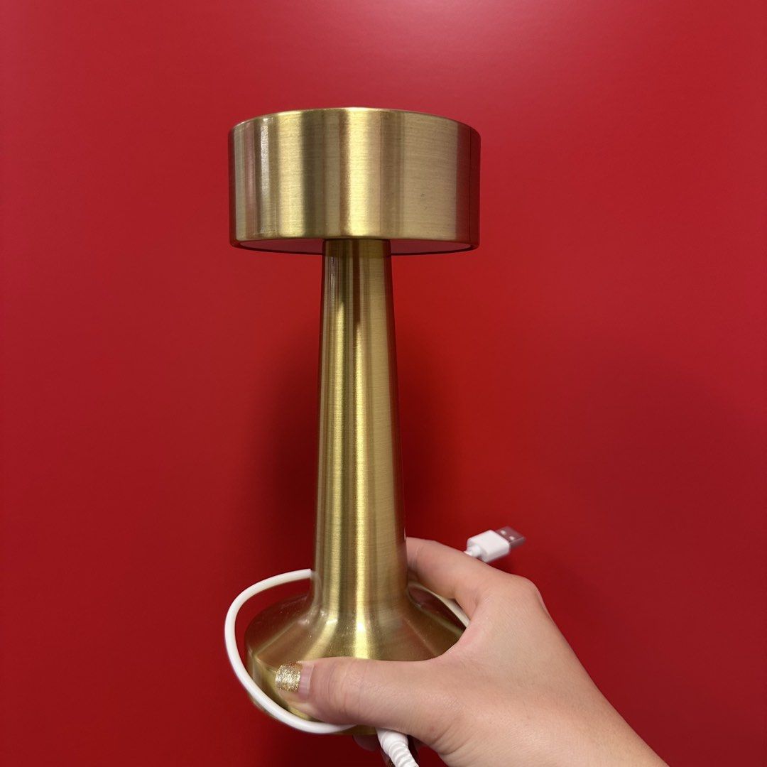 床頭燈 三檔燈 酒吧燈 mood lighting （分類：燈飾）位於 Hong Kong。 由 useagleshop1 提交（商品編號 1465648511，圖片 1）。簡介： 。