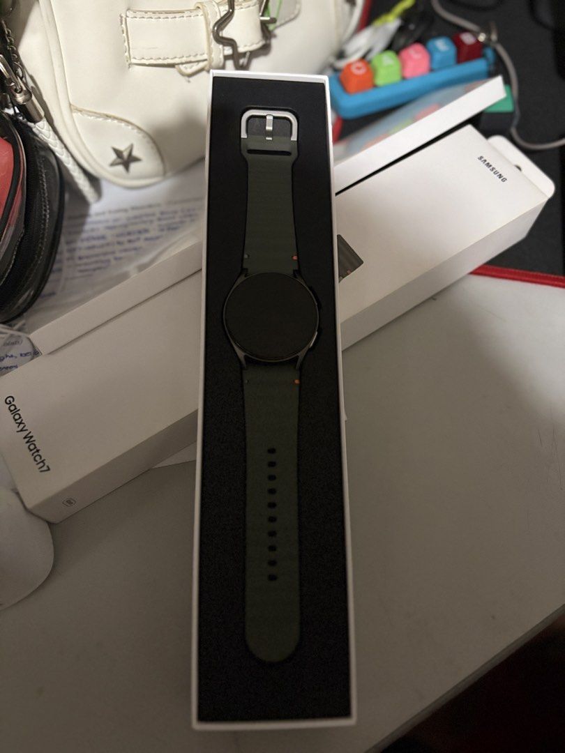 ⌚ Samsung Galaxy Watch7 40mm Bluetooth (Category: Wearables & Smart Watches) located in Quezon City. Submitted by freiyavee (Listing ID 1465706532, Image 3). Description: ⌚ Samsung Galaxy Watch7 40mm Bluetooth — ₱7,499 Selling my Samsung Galaxy Watch7 40mm Bluetooth/Wi-Fi/GPS. INCLUSIONS: • Samsung Galaxy Watch7 40mm • Original box • Original charging cable/puck CONDITION: • Pre-loved (Used once) • Fully functional • No known issues • Please see 