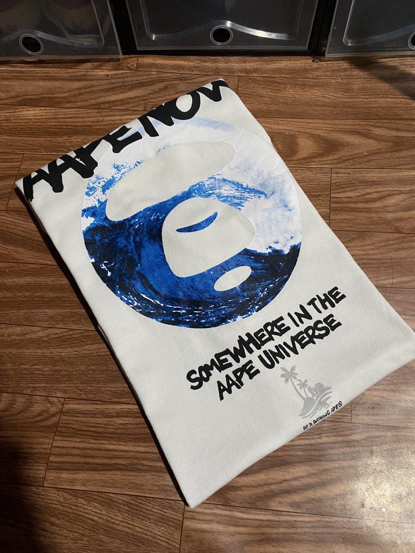 AAPE BY A BATHING APE FRESH CONDITION🔥 (Category: Tshirts & Polo Shirts ) located in Manila. Submitted by damnthrift (Listing ID 1465682535, Image 1). Description: 21x28📍 BEST FIT LARGE📍 EXCELLENT CONDITION‼️ .