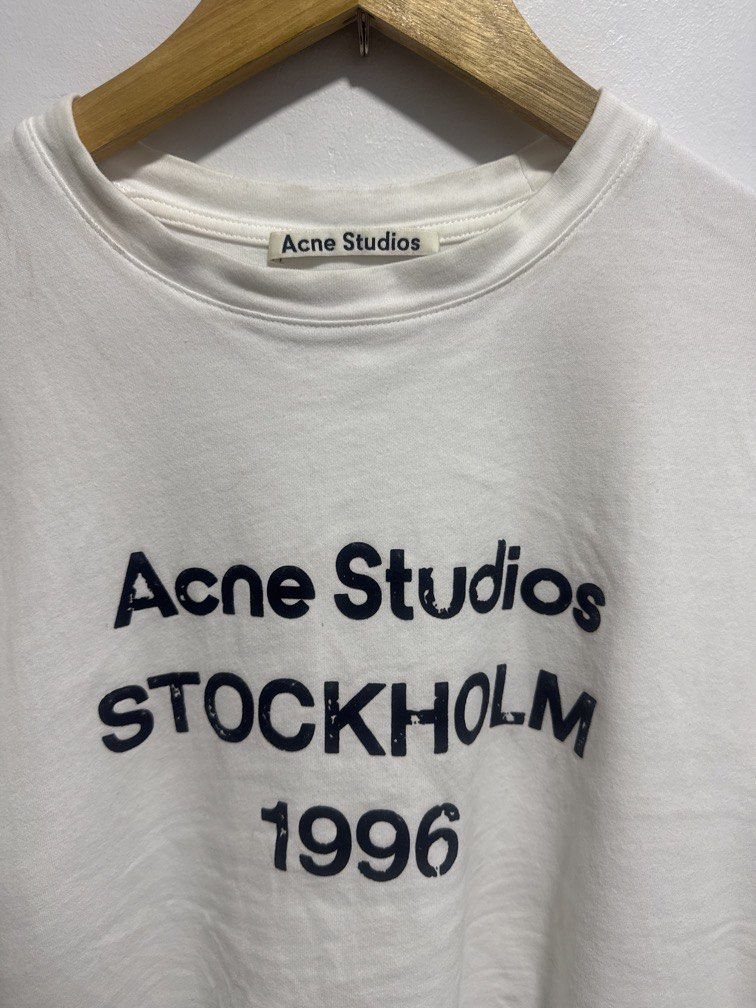 Acne Studios (Category: Luxury Apparel) located in Santa Ana. Submitted by deyaaaan88 (Listing ID 1465699249, Image 2). Description: Need wash Dimes: 20x26.