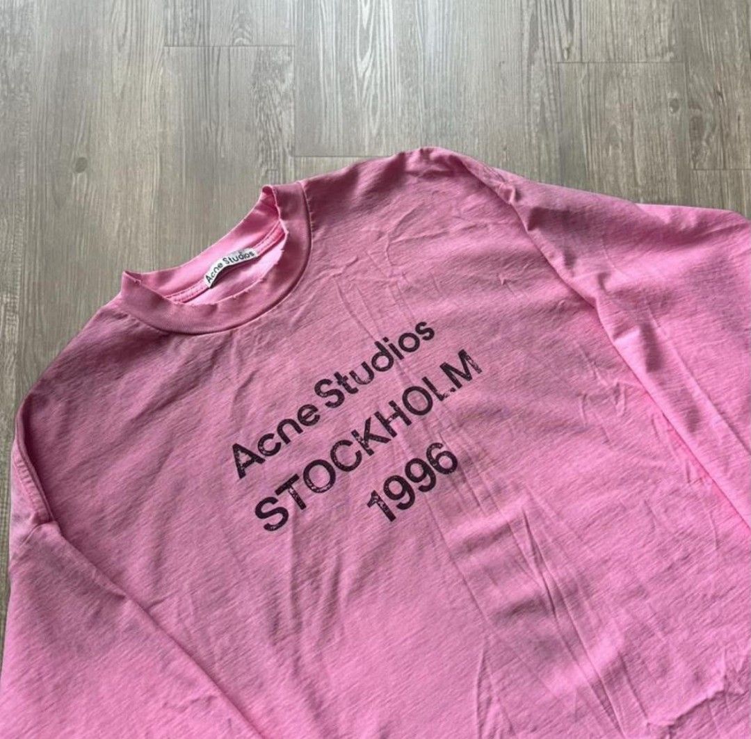 Acne Studios Pink Faded Long Sleeves (Category: Luxury Apparel) located in Manila. Submitted by snoopsydoopsy (Listing ID 1465616652, Image 3). Description: From Japan Thin fabric Perfect for Summer Size S Width: 21" - 23" Length: 27" Sleeves: 31" What you see is what you get Negotiable.