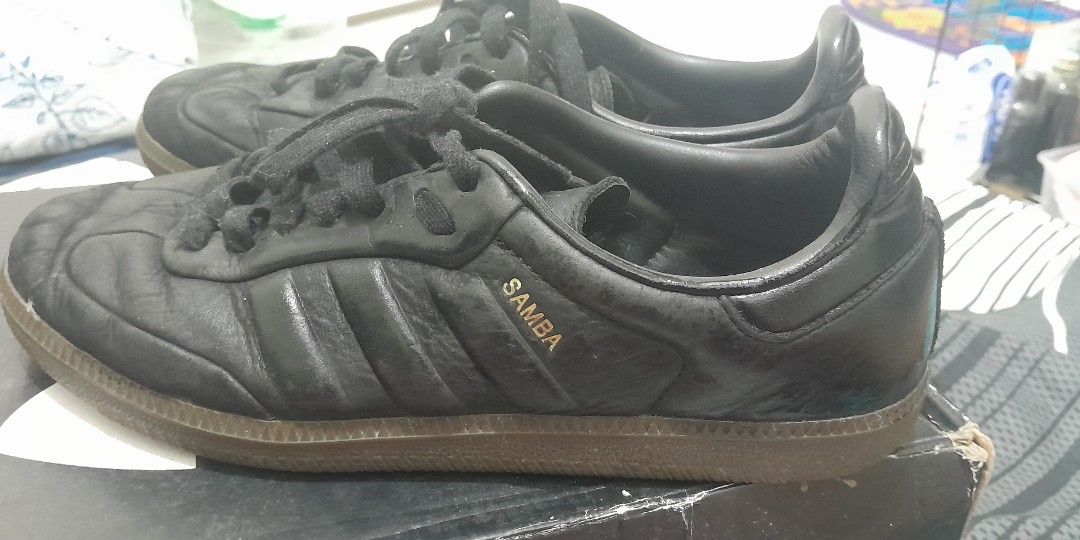 Adi samba 6.5 us men (Category: Sneakers) located in Manila. Submitted by dreamweaver25 (Listing ID 1465644618, Image 2). Description: limited edition adidas samba og black 6.5 us men pick up cubao ship via lalamove kaliwaan bayad ship via jrs if provinces price is fixed sure buyer only.