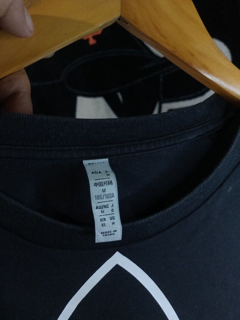 Adidas Big Logo Tee (Category: Tshirts & Polo Shirts ) located in Castilla. Submitted by stignapamorma (Listing ID 1465684700, Image 3). Description: Size - 21.5x28.5 Condition - Excellent Color Rate - 8.5/10 Issue - Good Fade Price - 350+SF.