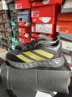 (Category: ) located in . Submitted by rr.sneakerstash (Listing ID 1465585727, Image 1). Description: .
