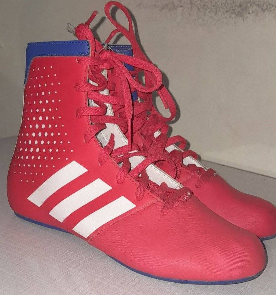 Adidas boxing 3.5 us men (Category: Sneakers) located in Manila. Submitted by dreamweaver25 (Listing ID 1465666653, Image 1). Description: brand new orig adidas boxing red 3.5 us men pick up cubao ship via lalamove kaliwaan bayad ship via jrs if provinces price is fixed sure buyer only.