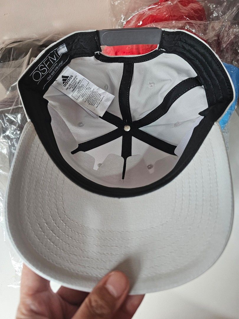 ADIDAS Cap - Gray (Category: Caps & Hats) located in Quezon City. Submitted by senyoramaria2 (Listing ID 1465630491, Image 2). Description: ADIDAS Cap OSFM #USpasabuy.