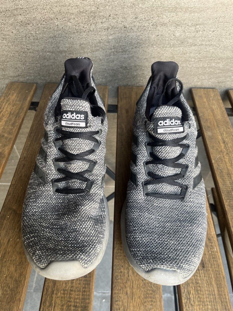 Adidas Cloudfoam (Category: Sneakers) located in Cainta. Submitted by klejre (Listing ID 1465614737, Image 1). Description: Very comfortable.