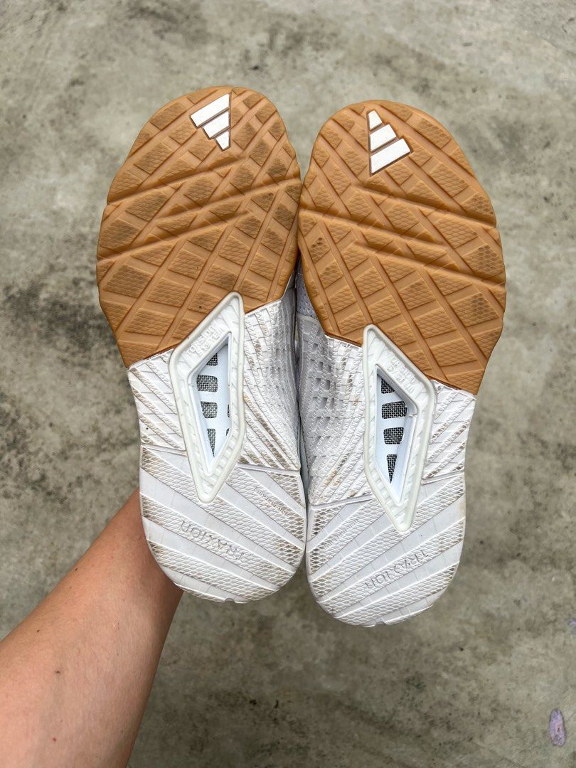 Adidas Dropset 3 7W (Category: Sneakers) located in Malabon City. Submitted by jimmmys.stuff (Listing ID 1465646719, Image 2). Description: Adidas Dropset 3 US 7W Used No box Slight yellowing P2,000 Location: South Caloocan/Malabon/Quezon City.