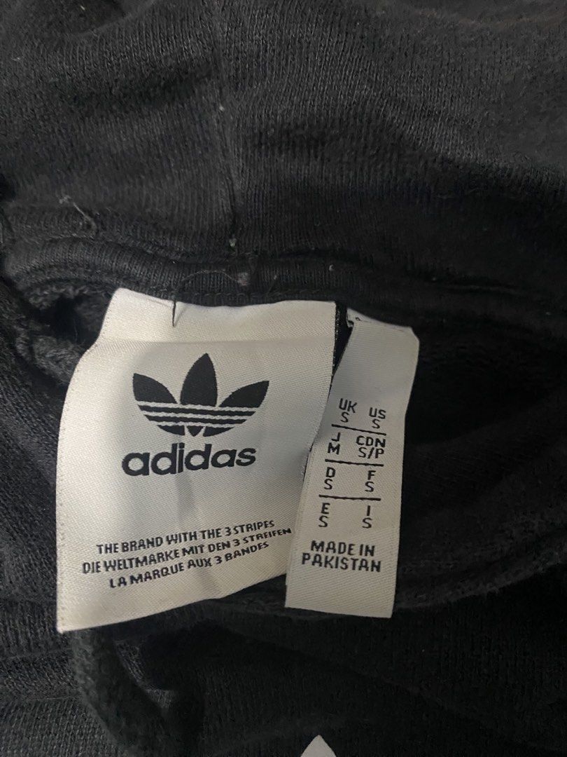 Adidas hoodie jacket (Category: Coats, Jackets and Outerwear) located in Binan City. Submitted by rnj_affordable (Listing ID 1465706067, Image 3). Description: no issue heavy cotton.