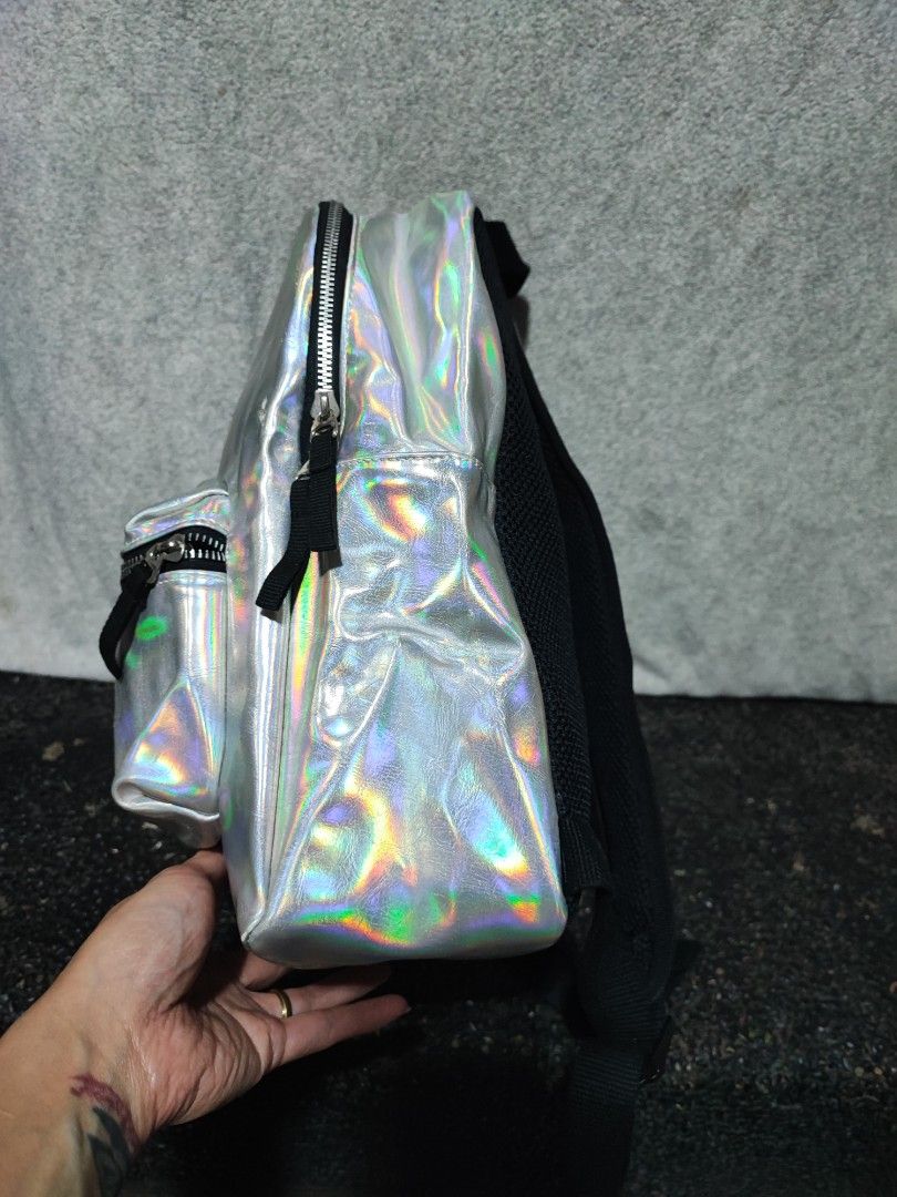 Adidas metallic medium Backpack (Category: Backpacks) located in Baguio. Submitted by ozara.06 (Listing ID 1465695858, Image 2). Description: Adidas metallic backpack Medium size In Very good condition Very nice this 580.