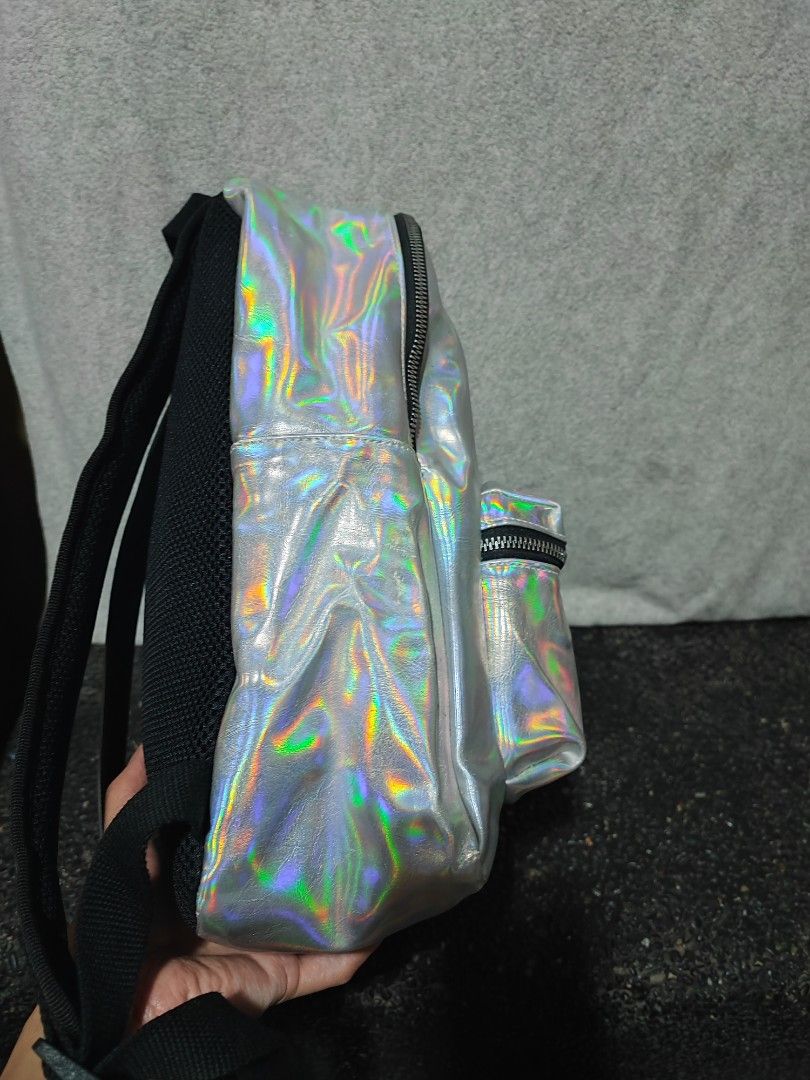 Adidas metallic medium Backpack (Category: Backpacks) located in Baguio. Submitted by ozara.06 (Listing ID 1465695858, Image 3). Description: Adidas metallic backpack Medium size In Very good condition Very nice this 580.