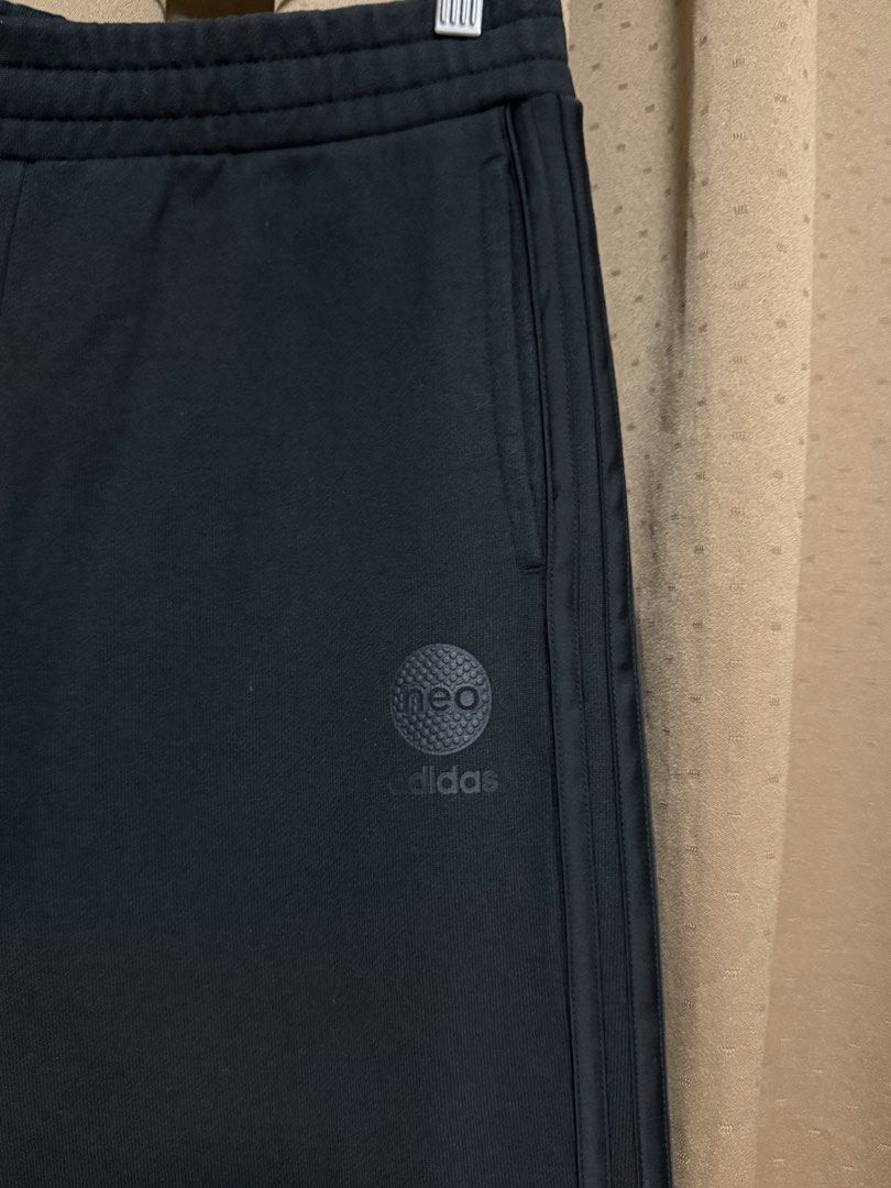 Adidas Neo Black Jogging Pants 30-34 (Category: Joggers) located in Cavite. Submitted by _solidolo (Listing ID 1465701593, Image 3). Description: 30-36 x 40.
