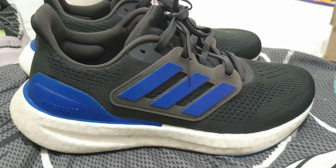 Adidas pure boost 8.5 us men (Category: Sneakers) located in Manila. Submitted by dreamweaver25 (Listing ID 1465654486, Image 2). Description: brand new orig adidas pureboost 8.5 us men pick up cubao ship via lalamove kaliwaan bayad ship via jrs if provinces price is fixed sure buyer only.
