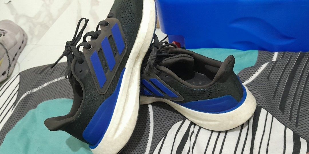 Adidas pure boost 8.5 us men (Category: Sneakers) located in Manila. Submitted by dreamweaver25 (Listing ID 1465654486, Image 3). Description: brand new orig adidas pureboost 8.5 us men pick up cubao ship via lalamove kaliwaan bayad ship via jrs if provinces price is fixed sure buyer only.
