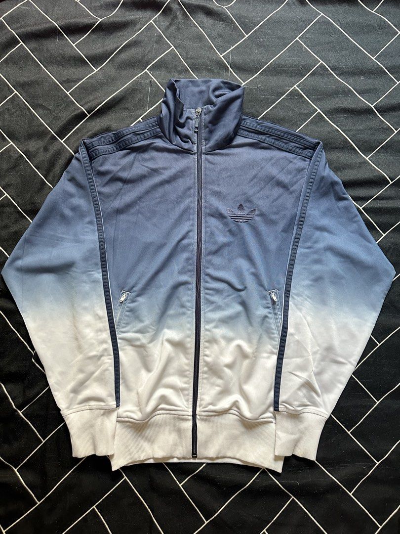 ADIDAS Track Jacket Blue Striped Activewear (Category: Coats, Jackets and Outerwear) located in Las Pinas. Submitted by jananavarr15760 (Listing ID 1465646909, Image 1). Description: ADIDAS Track Jacket Blue Striped Activewear Price: ₱1,000 Size: XS Length - 25 inch Width - 20 inch.