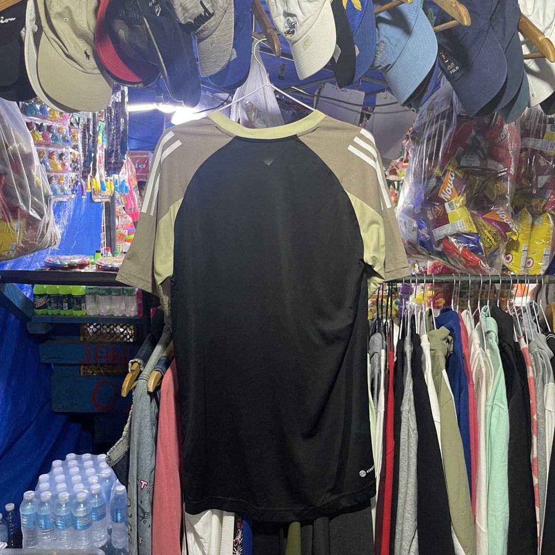 Adidas Trainer Shirt (Category: Activewear) located in Cebu City. Submitted by looted.goods (Listing ID 1465698007, Image 3). Description: 20x29.