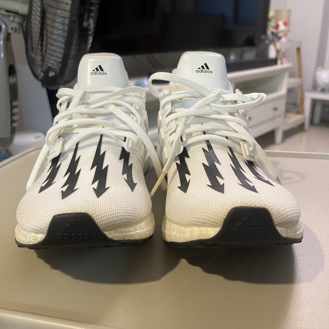 Adidas Ultraboost (Category: Sneakers) located in Marikina City. Submitted by interlocked (Listing ID 1465660774, Image 2). Description: Selling my ultraboost for a cheap price but still very clean and new looking Size 10 mens Condition: VNDS (9/10) 📍 Marikina city 09171897202 .
