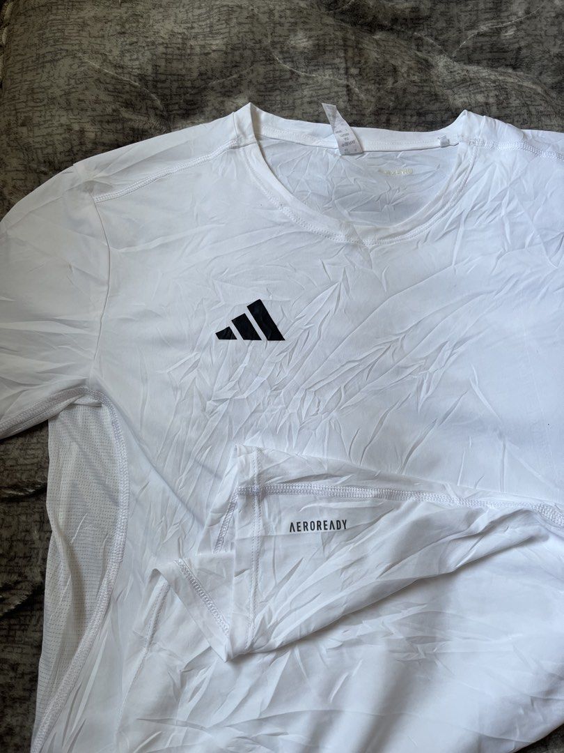 Adizero essential running tee (Category: Activewear) located in Davao. Submitted by hev-adi (Listing ID 1465614292, Image 3). Description: Adizero essential running tee 19x26 small In excellent condition 🏷️850.
