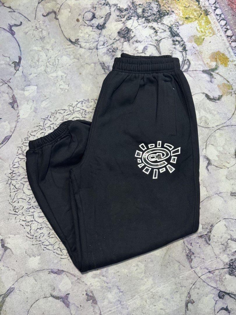 ADWYSD Sweat pants Black (Category: Joggers) located in Marilao. Submitted by whocoppin (Listing ID 1465714441, Image 1). Description: ADWYSD Sweat pants Black Size medium ₱1200 .