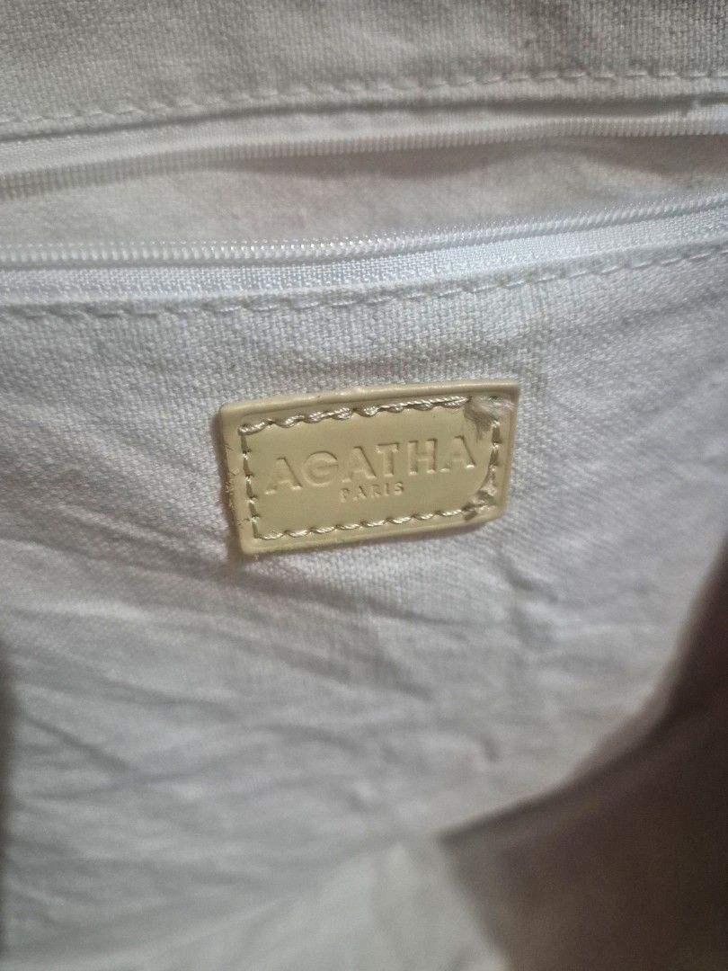 AGATHA Paris nylon tote bag (Category: Tote Bags) located in Manila. Submitted by mommynurse (Listing ID 1465601130, Image 3). Description: .