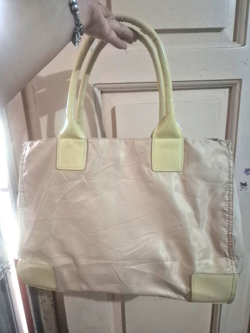 AGATHA Paris nylon tote bag (Category: Tote Bags) located in Manila. Submitted by mommynurse (Listing ID 1465601130, Image 2). Description: .