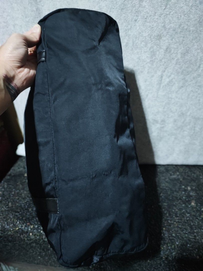 Agnes b. Black Nylon Tote Bag (Category: Tote Bags) located in Baguio. Submitted by ozara.06 (Listing ID 1465696628, Image 3). Description: Agnes B. Nylon tote bag Large size Very nice nito pereng prada😁 700.