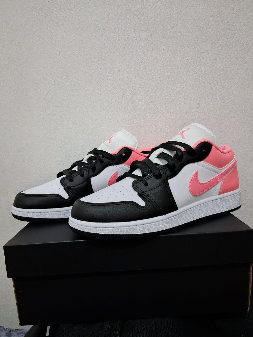 Air Jordan 1 Low Black White Pink (Category: Sneakers) located in Las Pinas. Submitted by nekoniiclr (Listing ID 1465580595, Image 1). Description: - Model: Air Jordan 1 Low - Colorway: Black, White, and Pink (with pink swoosh, heel panels, and tongue branding) - Material: Classic leather upper with perforated toe box - Condition: Clean soles with tread fully intact - Inclusion: Original black Jordan box included - Perfect for everyday wear or ad