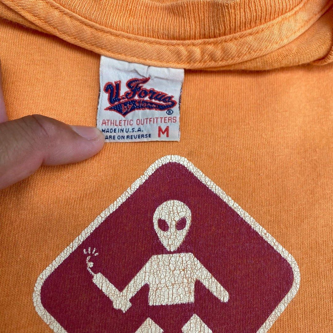 Alien (Category: Tshirts & Polo Shirts) located in Kota Bharu. Submitted by dhirrow.store (Listing ID 1465639294, Image 3). Description: - Alien - 21x29 - bebas koyak & lubang - bebas kotor - 8/10 cun.