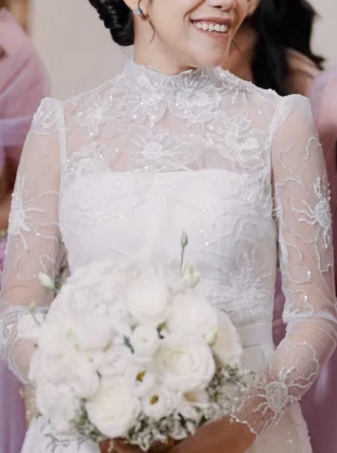 All-in Bridal package (3 looks) (Category: Evening dresses & gowns) located in Quezon City. Submitted by ms.d95 (Listing ID 1465632119, Image 3). Description: ✨ BRIDE-TO-BRIDE SALE | COMPLETE BRIDAL PACKAGE! OPEN FOR FITTING✨ Location: Central Ave., QC Sharing my wedding bridal gowns + bridal essentials, all used for my wedding last September 8, 2026 👰🏻‍♀️ Everything has been cleaned and washed and is ready for its next bride! ✨ TAKE-ALL PACKAG