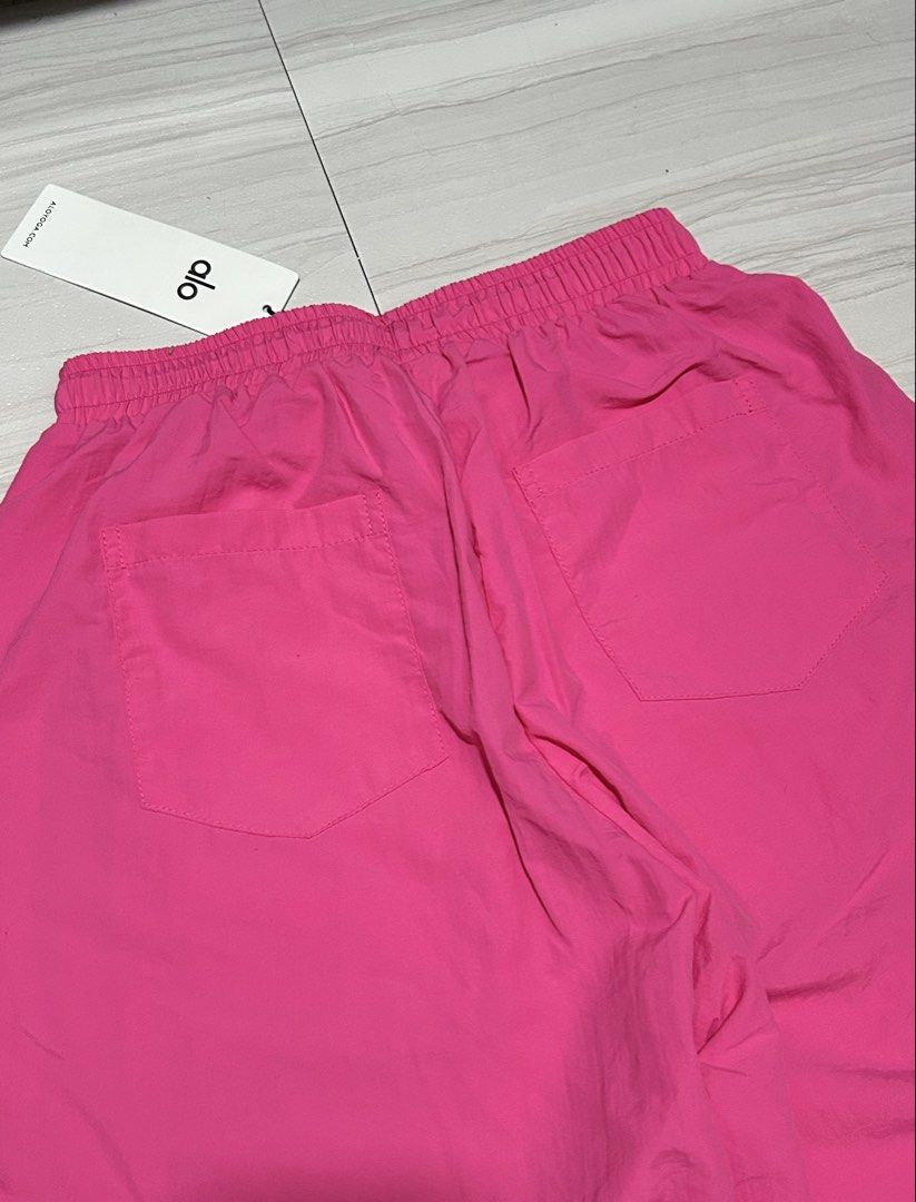 Alo Wide Leg Pants (Category: Other Bottoms) located in Manila. Submitted by blessed.drei (Listing ID 1465711838, Image 3). Description: Brandnew with Ziplock Included Adjustable Hem No Issues ₱400 + Shipping 📍 Deca Homes, Manila.