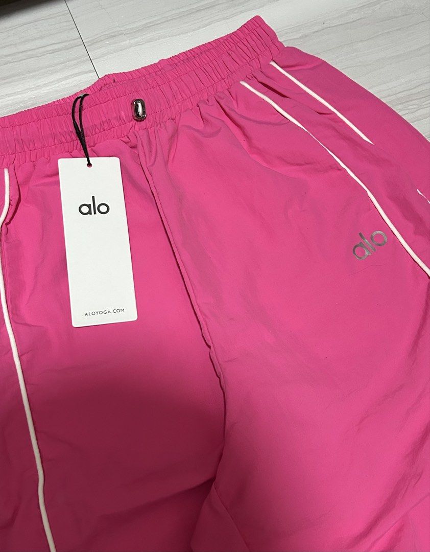 Alo Wide Leg Pants (Category: Other Bottoms) located in Manila. Submitted by blessed.drei (Listing ID 1465711838, Image 2). Description: Brandnew with Ziplock Included Adjustable Hem No Issues ₱400 + Shipping 📍 Deca Homes, Manila.