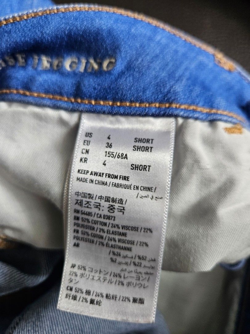American Eagle Jeans （分類：牛仔褲、Leggings）位於 Hong Kong。 由 choco1611 提交（商品編號 1465622708，圖片 4）。簡介： 順豐到付。