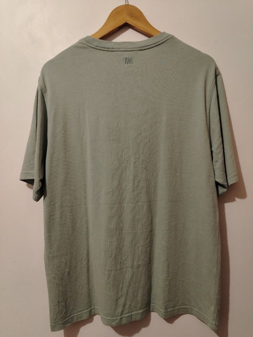 Ami Tee (Category: Tshirts & Polo Shirts ) located in Candijay. Submitted by 6312_streetwear (Listing ID 1465604525, Image 3). Description: 22x28 No issue.